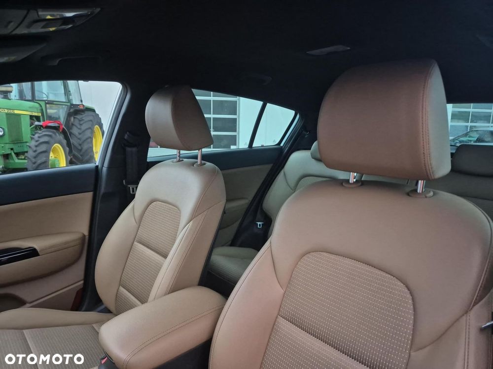 Kia Sportage 1.6 T-GDI Black Edition 2WD DCT - 11