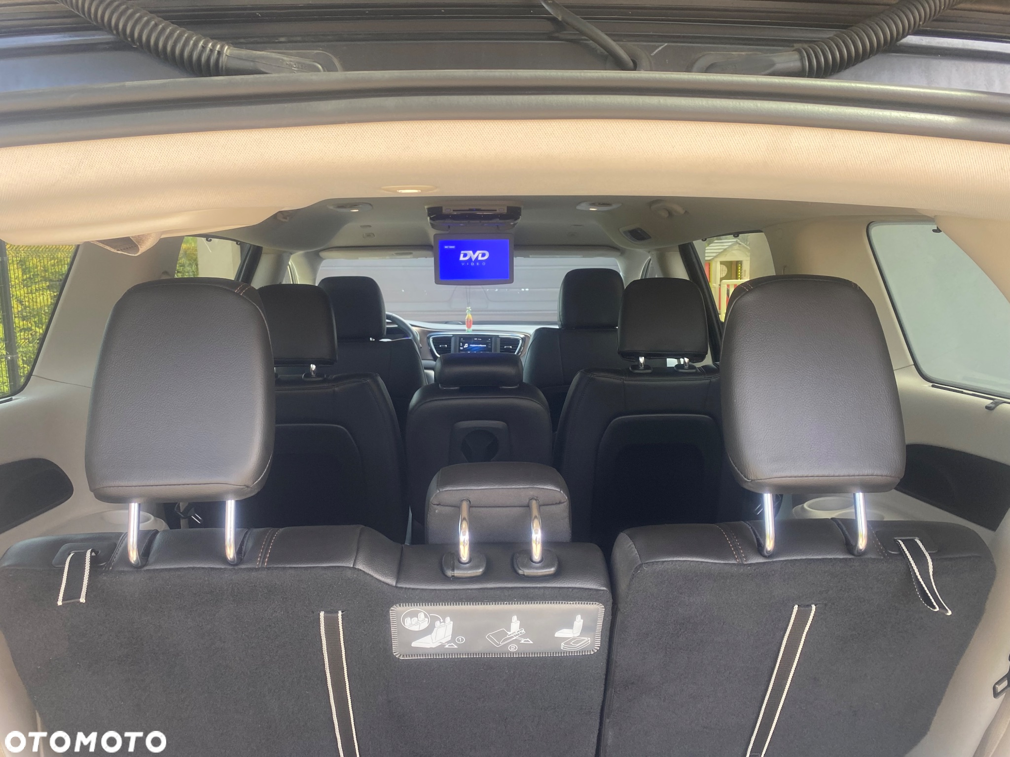 Chrysler Pacifica - 15