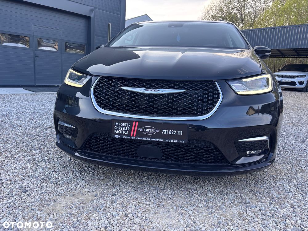 Chrysler Pacifica - 8