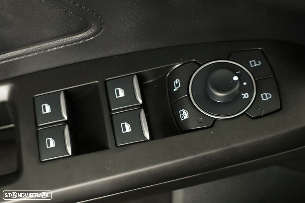 Ford Focus 1.0 EcoBoost MHEV ST-Line X - 20