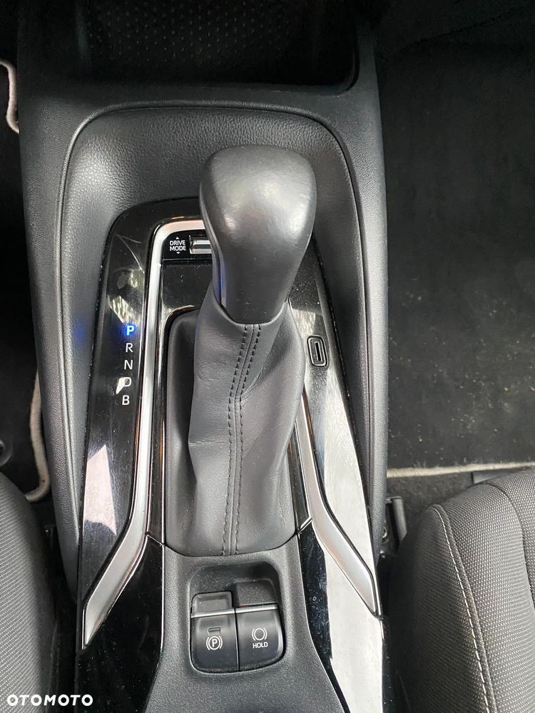 Toyota Corolla 1.8 Hybrid Comfort - 17