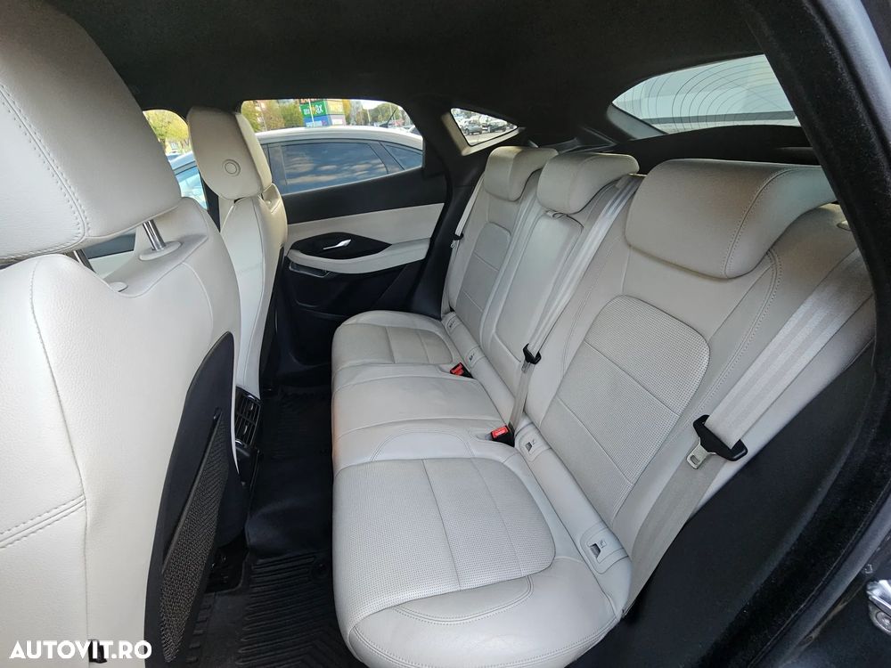 Jaguar E-Pace - 16