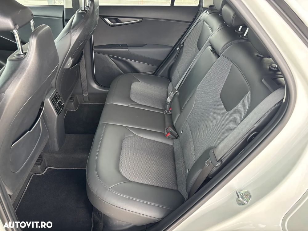 Kia Niro 1.6 GDI HEV 2WD OPF Aut. Spirit - 35