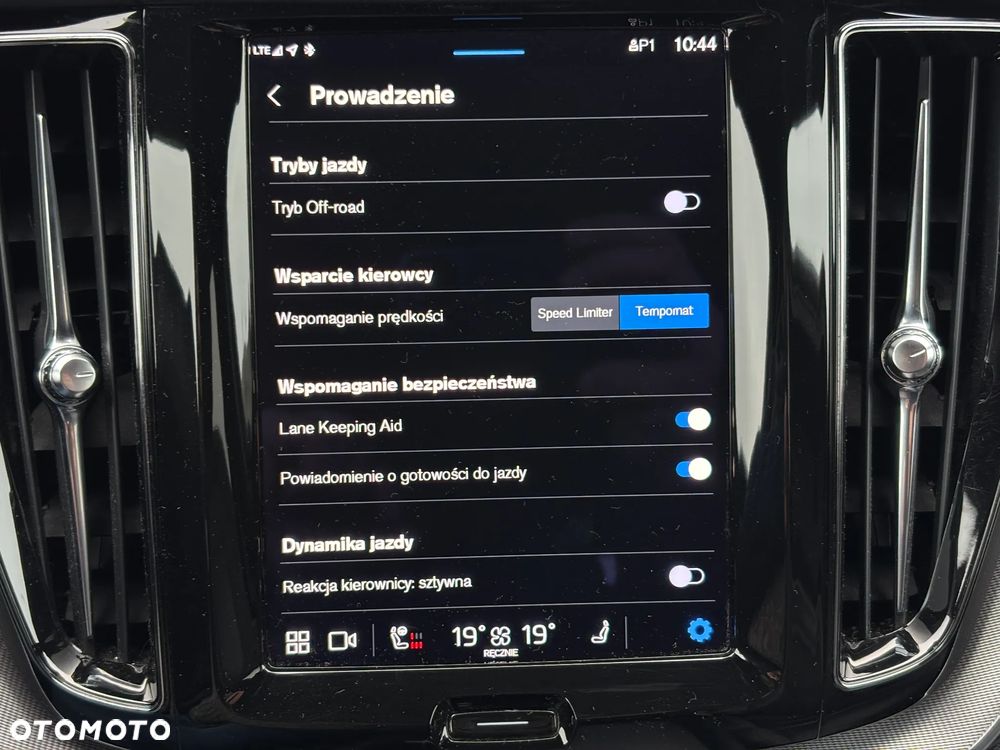 Volvo XC 60 B4 D Geartronic RDesign - 32