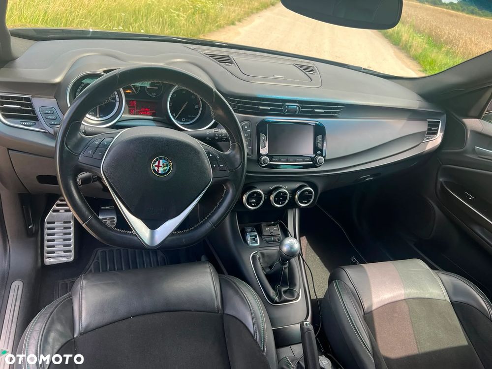 Alfa Romeo Giulietta 2.0 JTDM 16V Veloce - 15