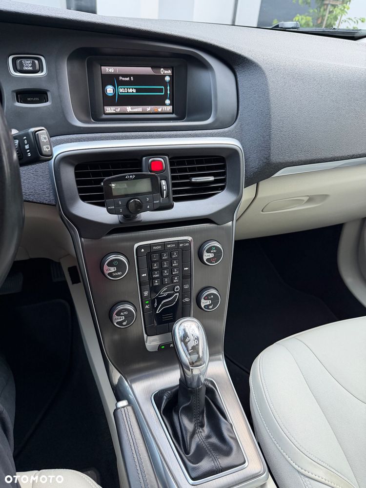 Volvo V40 T5 Geartronic Summum - 35