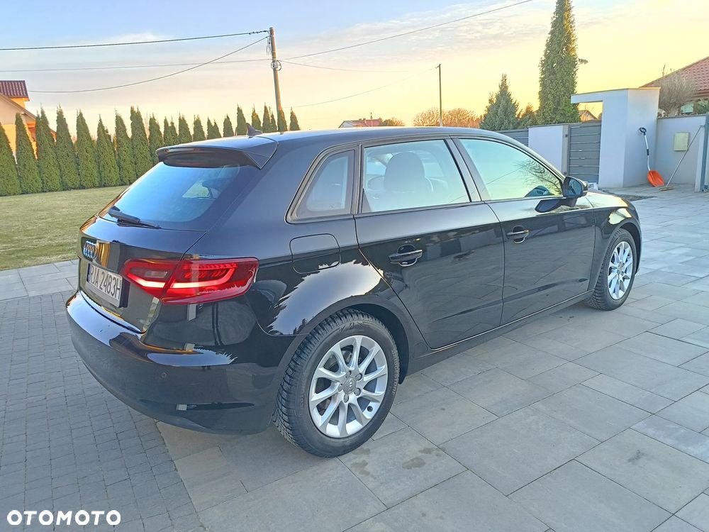 Audi A3 Sportback 2.0 TDI S tronic Attraction - 14