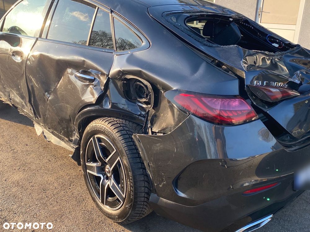 Mercedes-Benz GLC 300 de PHEV 4-Matic AMG Line - 14