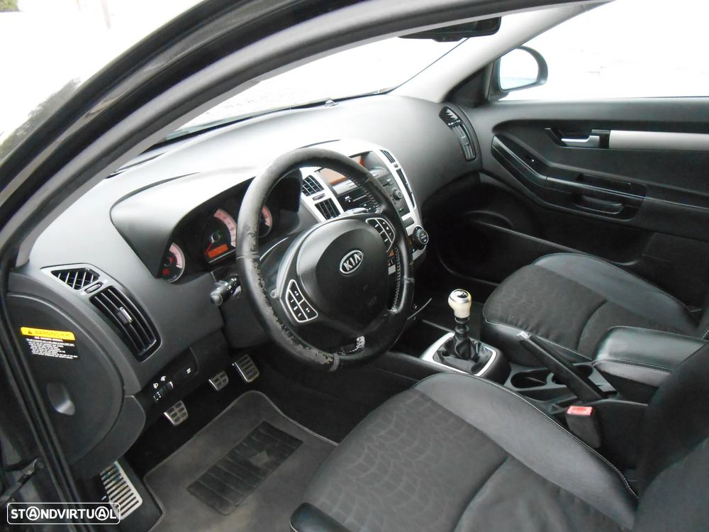 Kia Ceed S Coupé 1.6 CRDi EX - 14