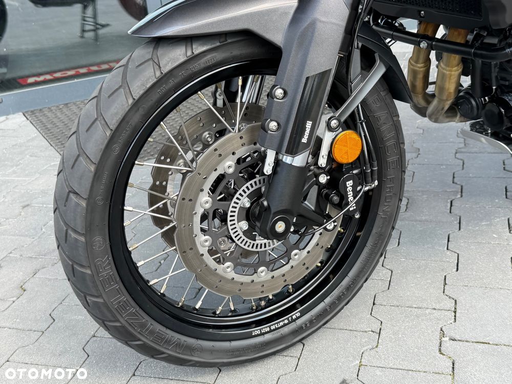 Benelli TRK 502X - 38