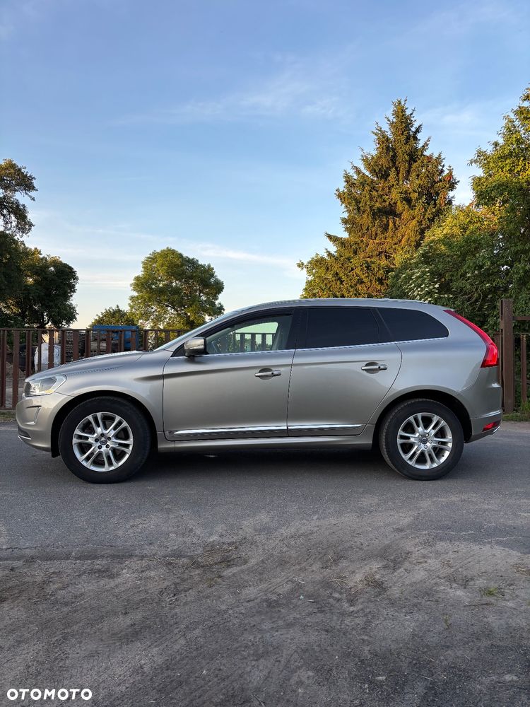 Volvo XC 60 B5 B AWD Essential - 1