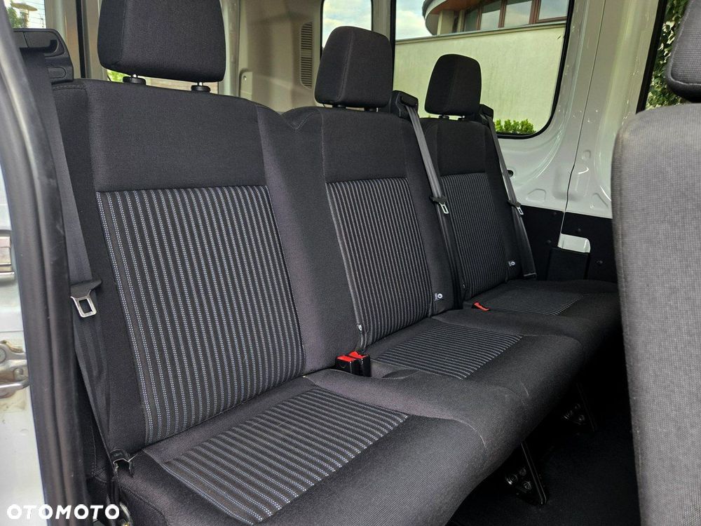 Ford Transit - 12