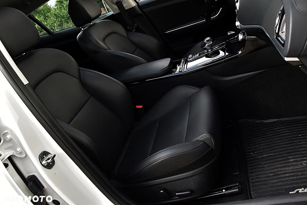 Kia Stinger 2.0 T-GDI XL - 22