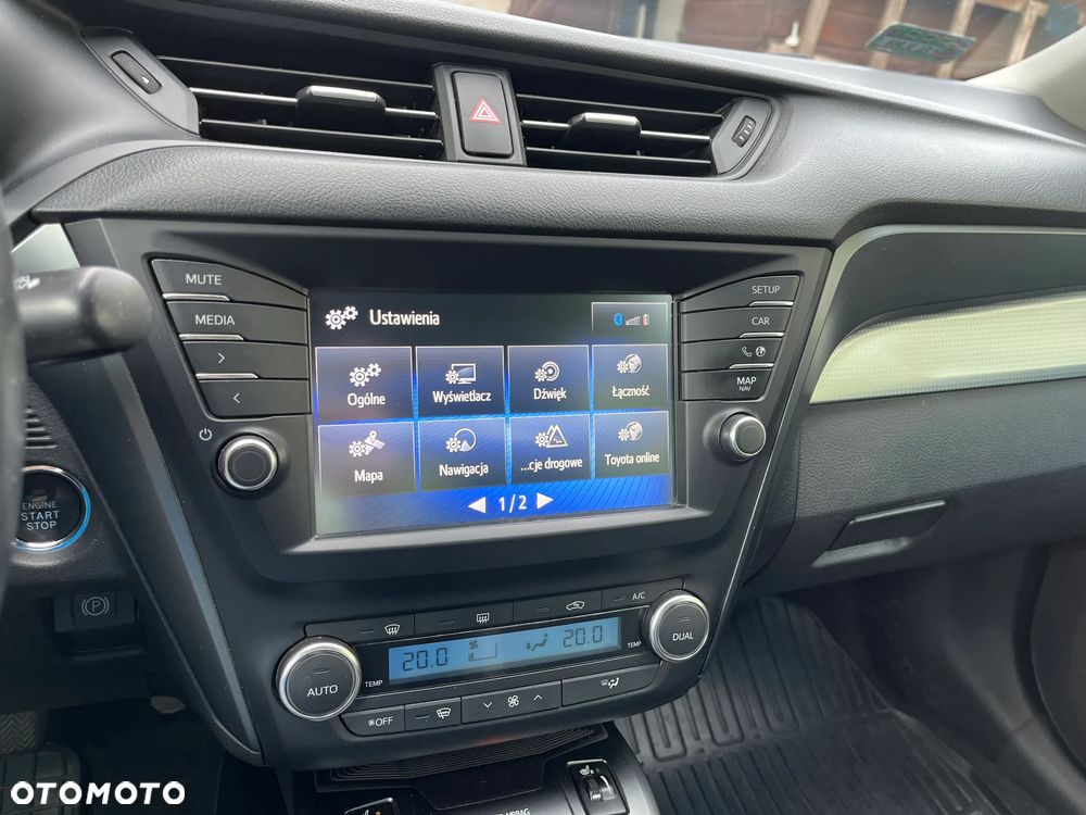 Toyota Avensis 1.8 Premium - 14