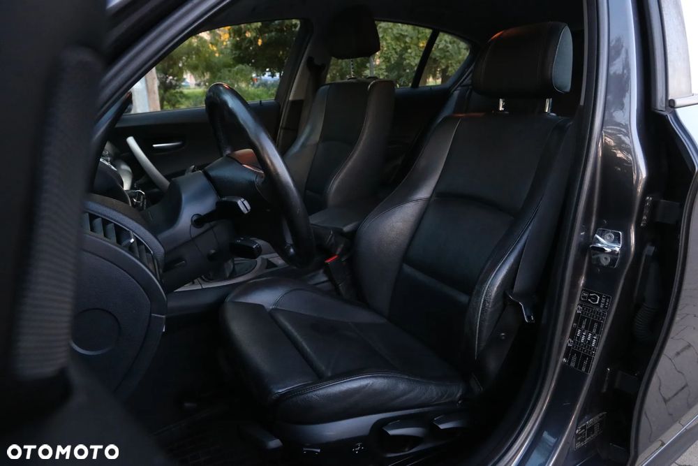 BMW Seria 1 120i - 5