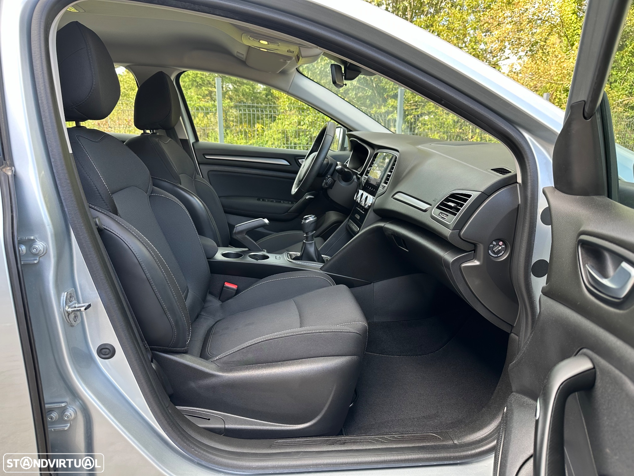 Renault Mégane 1.5 Blue dCi Limited - 13