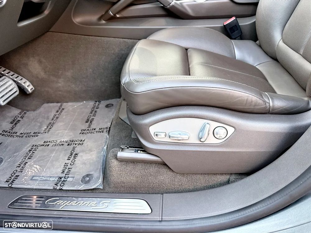 Porsche Cayenne S Hybrid - 22