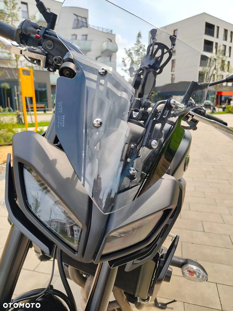 Yamaha MT - 8
