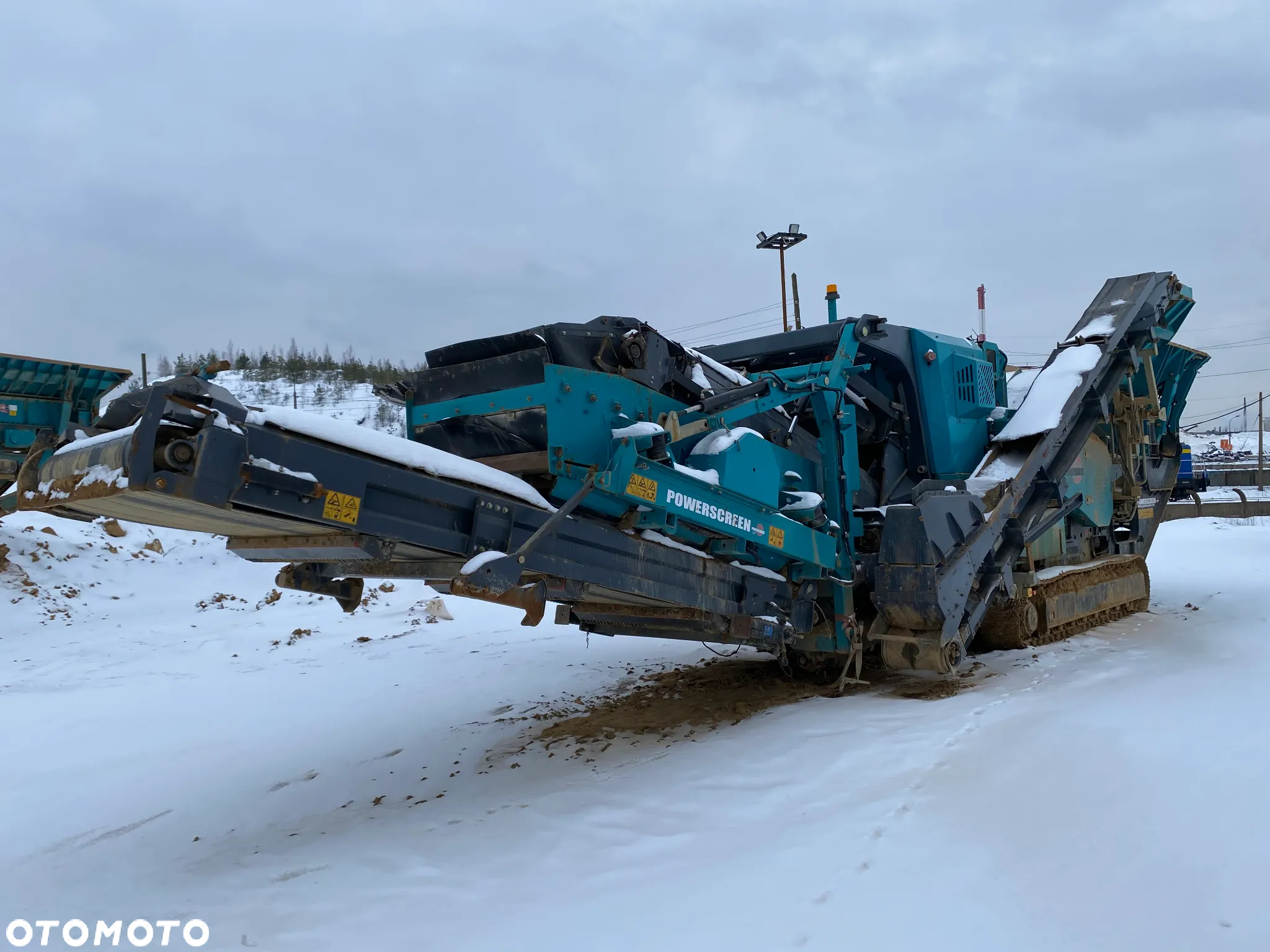 Powerscreen TRAKPACTOR  320SR - 4