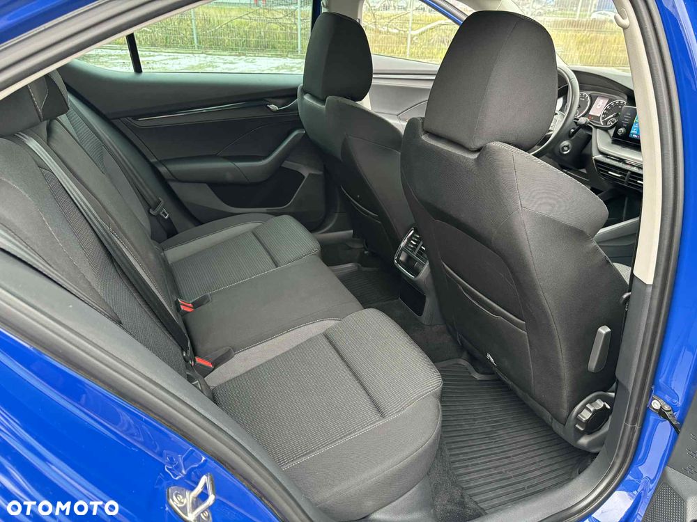 Skoda Octavia 2.0 TDI Ambition DSG - 13