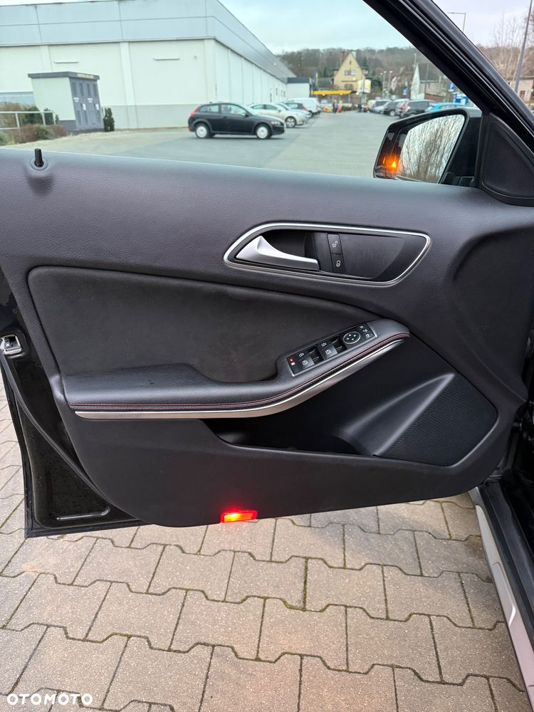 Mercedes-Benz GLA 200 (CDI) d 7G-DCT AMG Line - 9