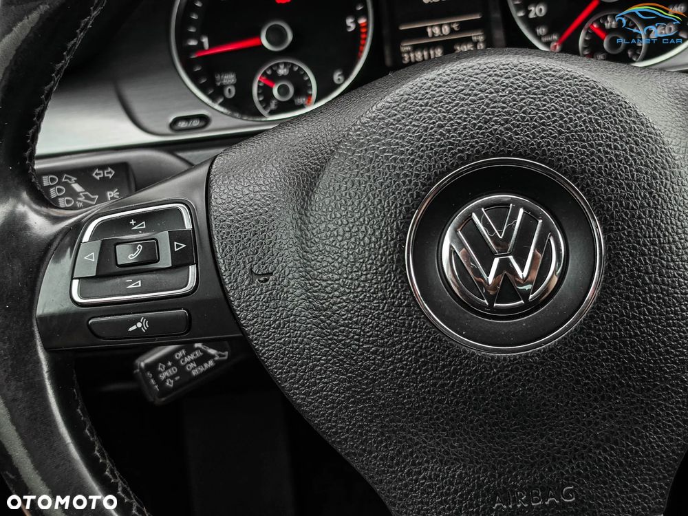 Volkswagen Passat 2.0 TDI 4Motion BlueMotion Technol Trendline - 26