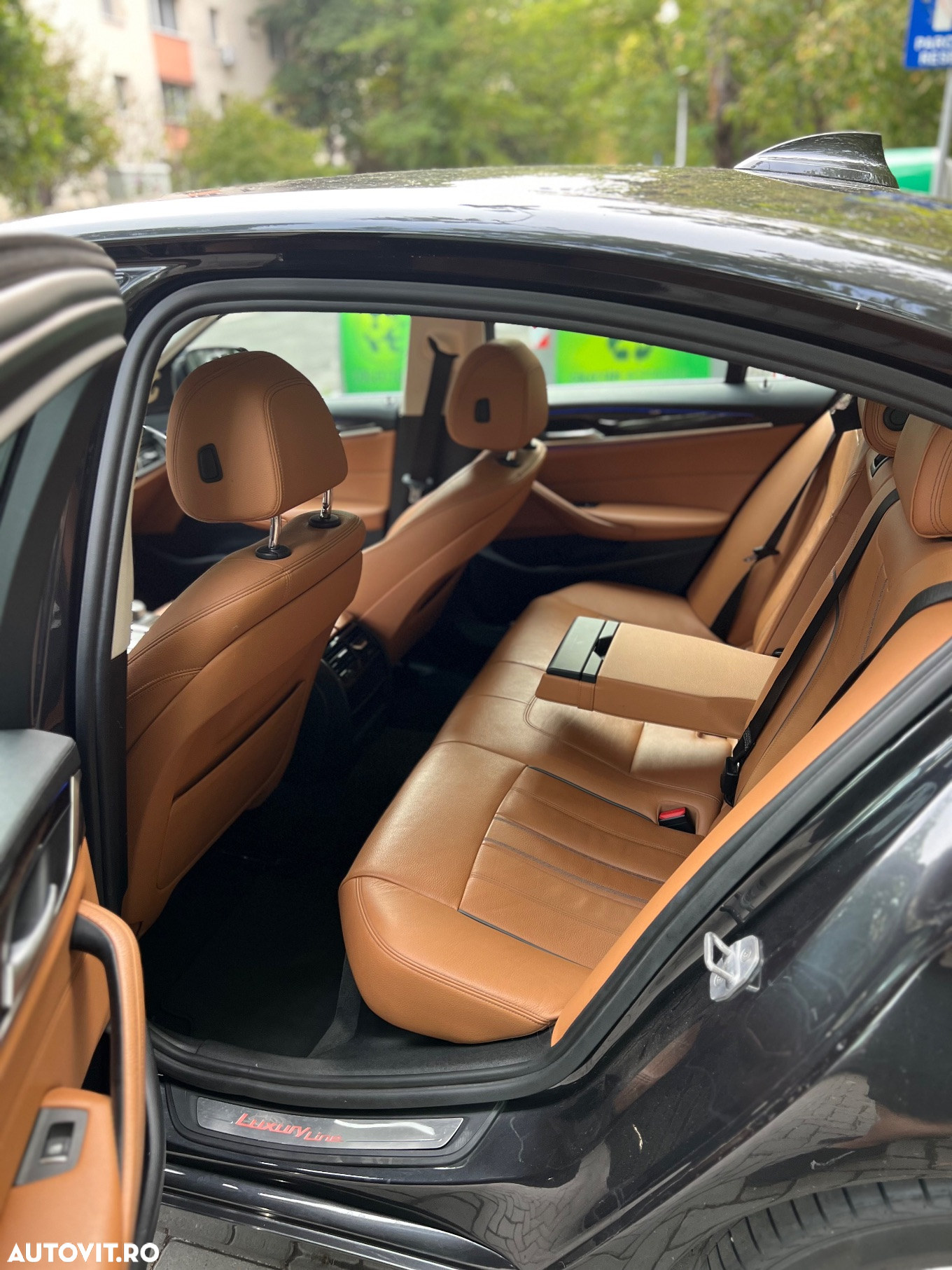 BMW Seria 5 520d Aut. Luxury Line - 13