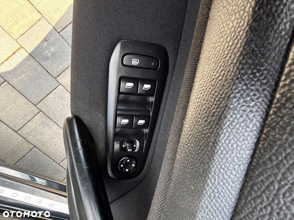 Peugeot 308 1.2 VTi/PureTech Access - 23