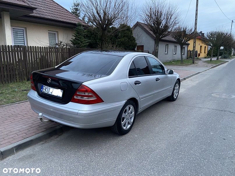 Mercedes-Benz Klasa C 200 T CDI Classic - 2