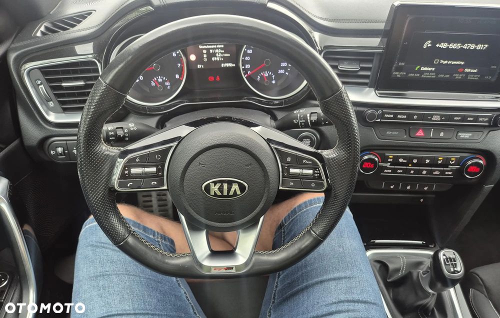 Kia ProCeed 1.4 T-GDI GT Line - 22