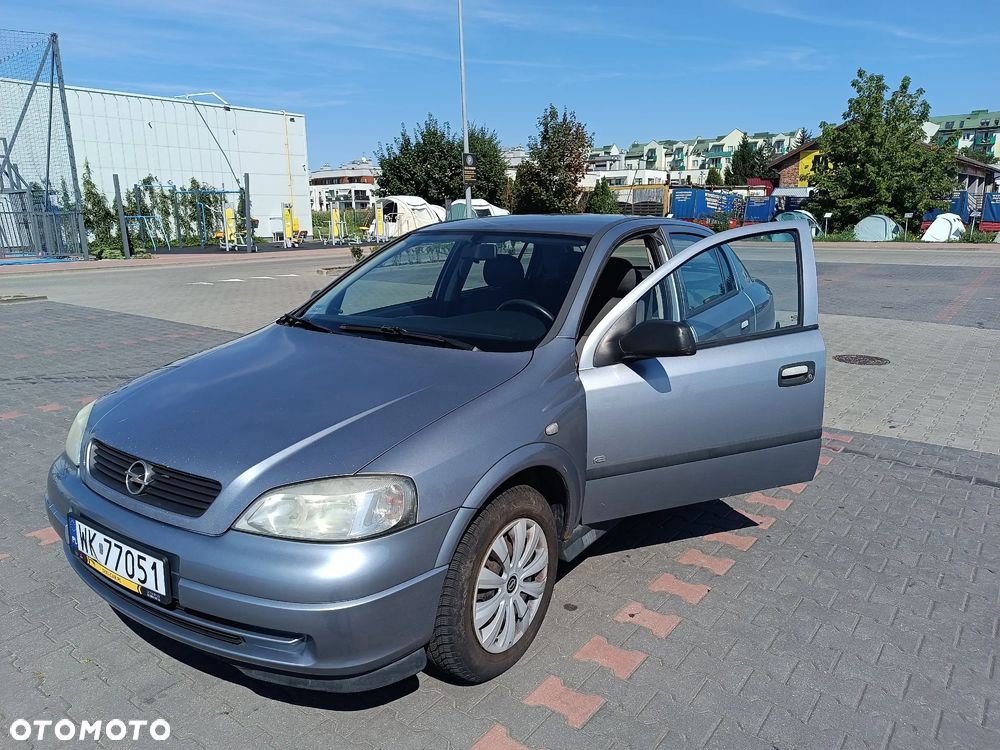 Opel Astra - 2