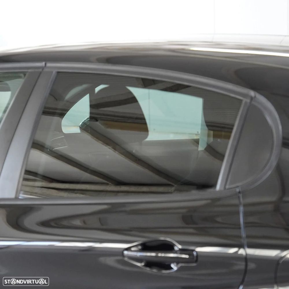 Peugeot 208 1.2 PureTech Style - 38