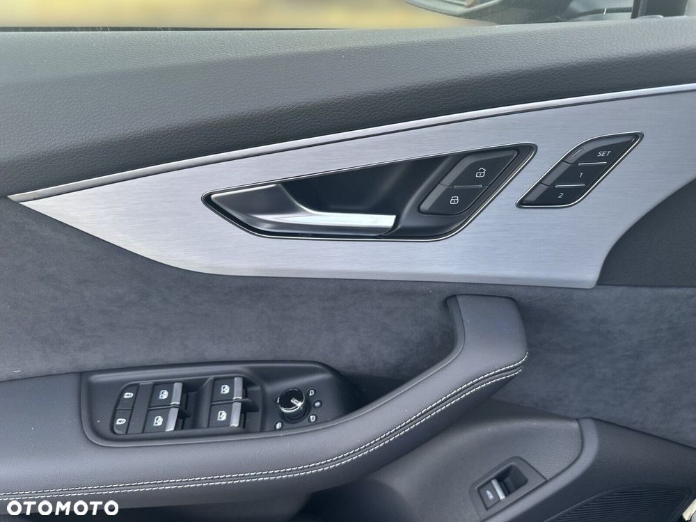 Audi Q7 - 11