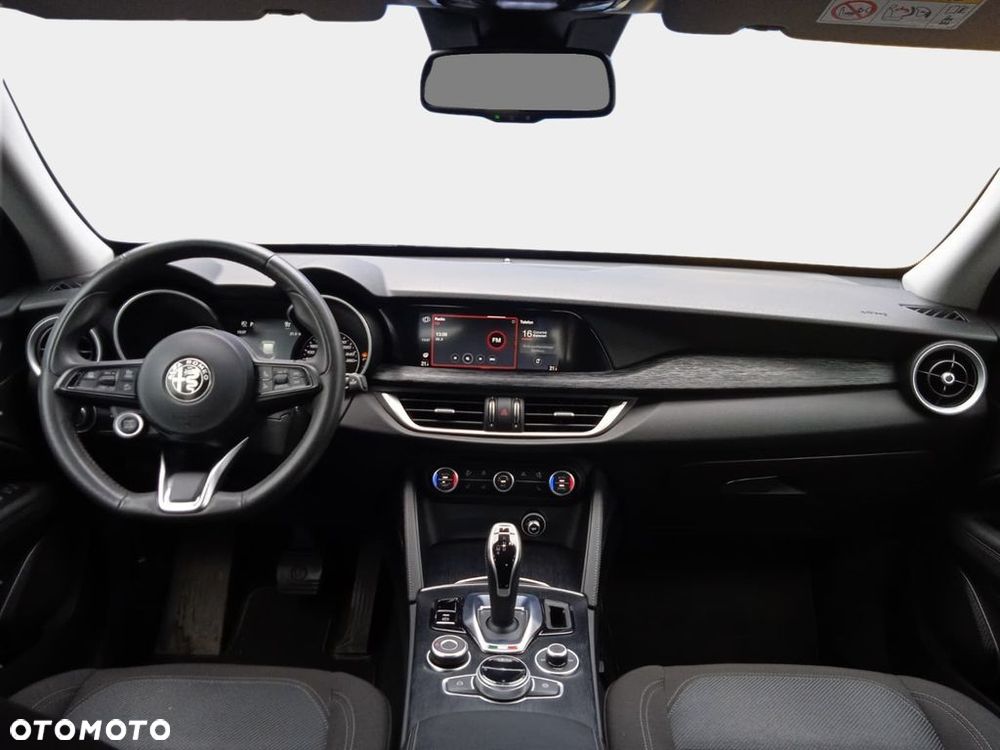 Alfa Romeo Stelvio 2.0 Turbo Business Q4 - 12