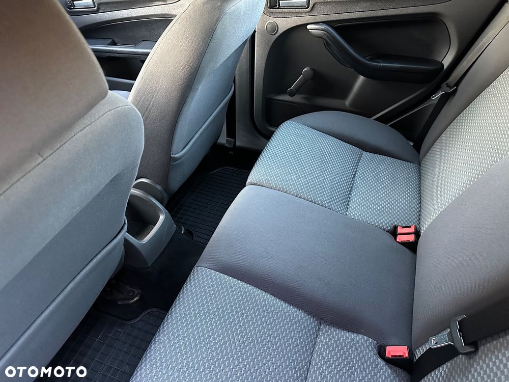 Ford Focus - 13