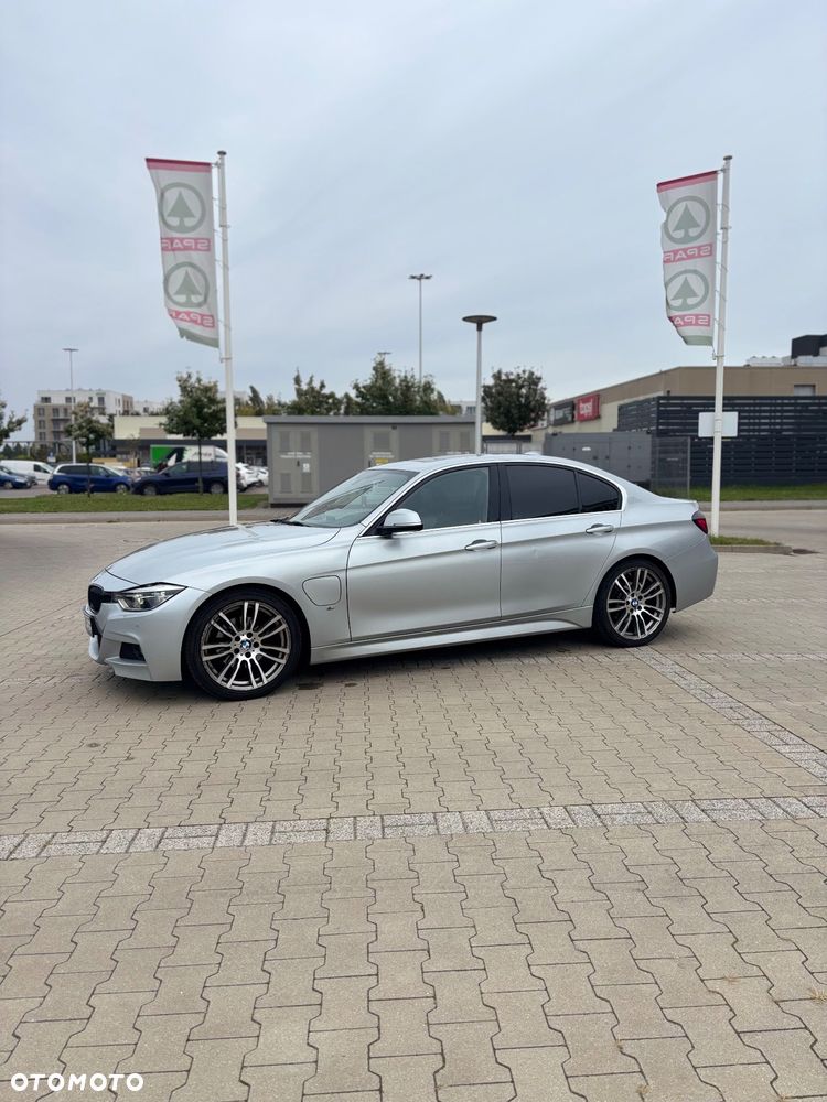 BMW Seria 3 330e iPerformance - 3
