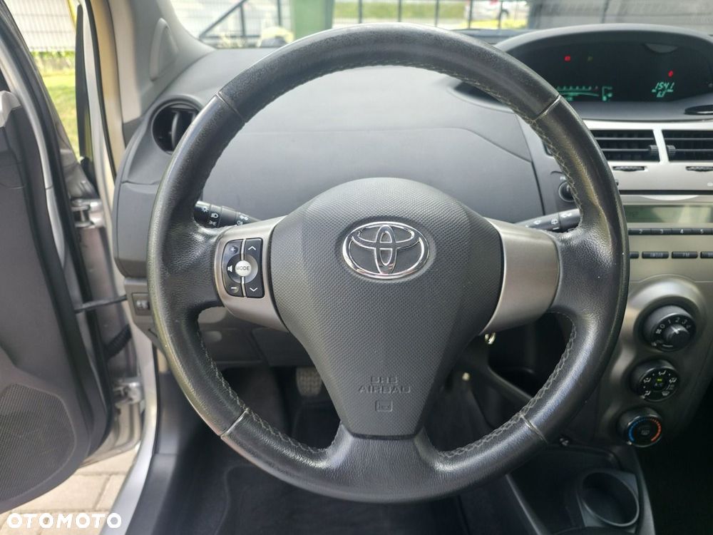Toyota Yaris - 20