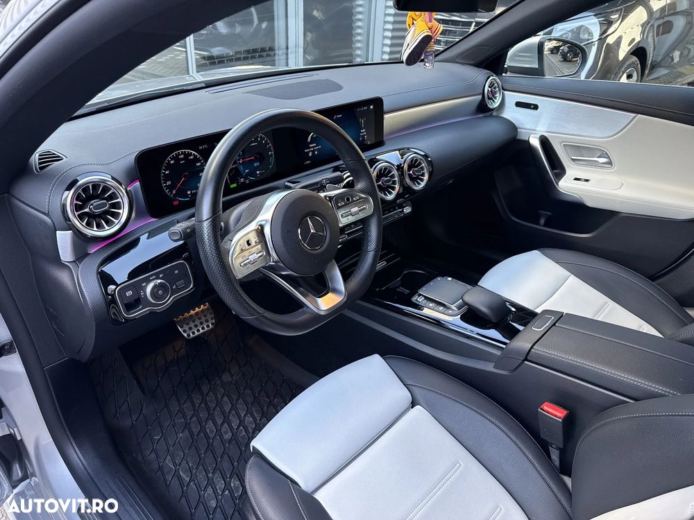 Mercedes-Benz CLA 250 e 8G-DCT AMG Line - 4