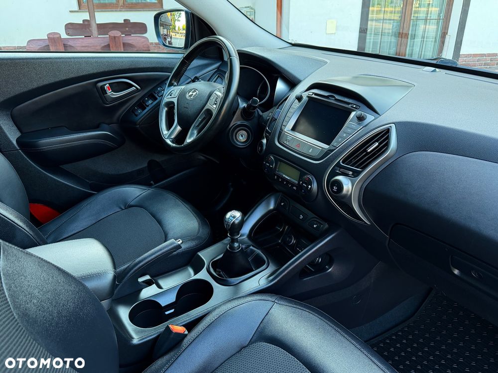 Hyundai ix35 blue 1.6 2WD Finale Gold - 31