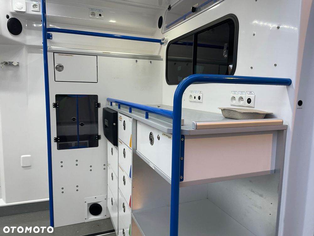 Fiat Ducato Ambulans Karetka Camper Maxxi FULLL XXXXL - 33
