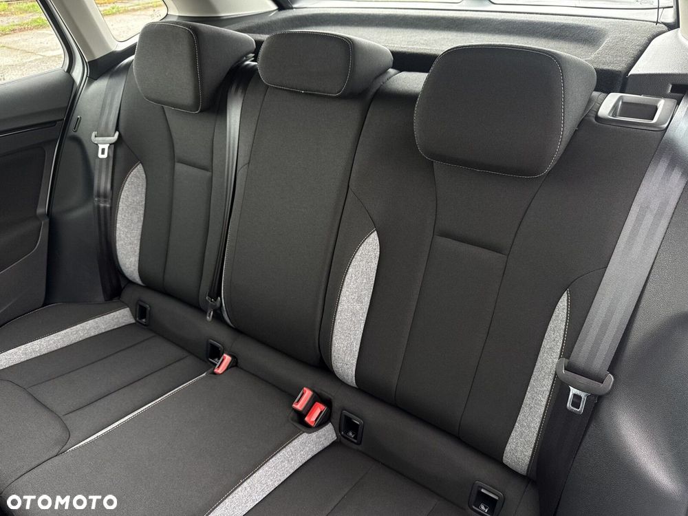Skoda Kamiq 1.0 TSI Selection DSG - 33