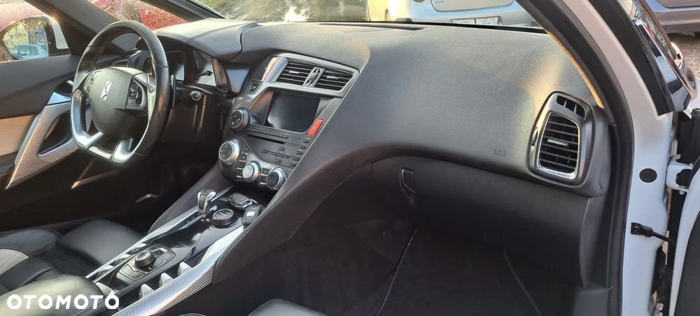 Citroën DS5 2.0 HDi Hybrid4 SportChic MCP - 11