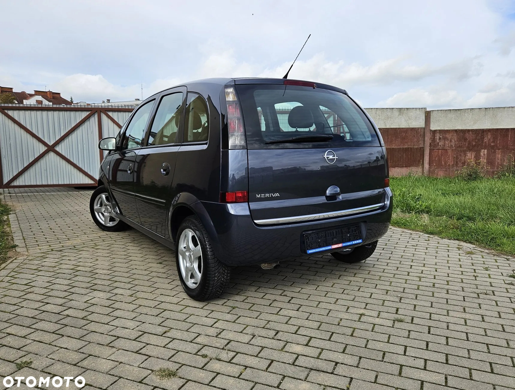 Opel Meriva 1.6 16V Innovation 110 Jahre - 9