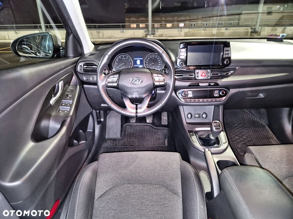 Hyundai i30 1.5 DPI Comfort - 25