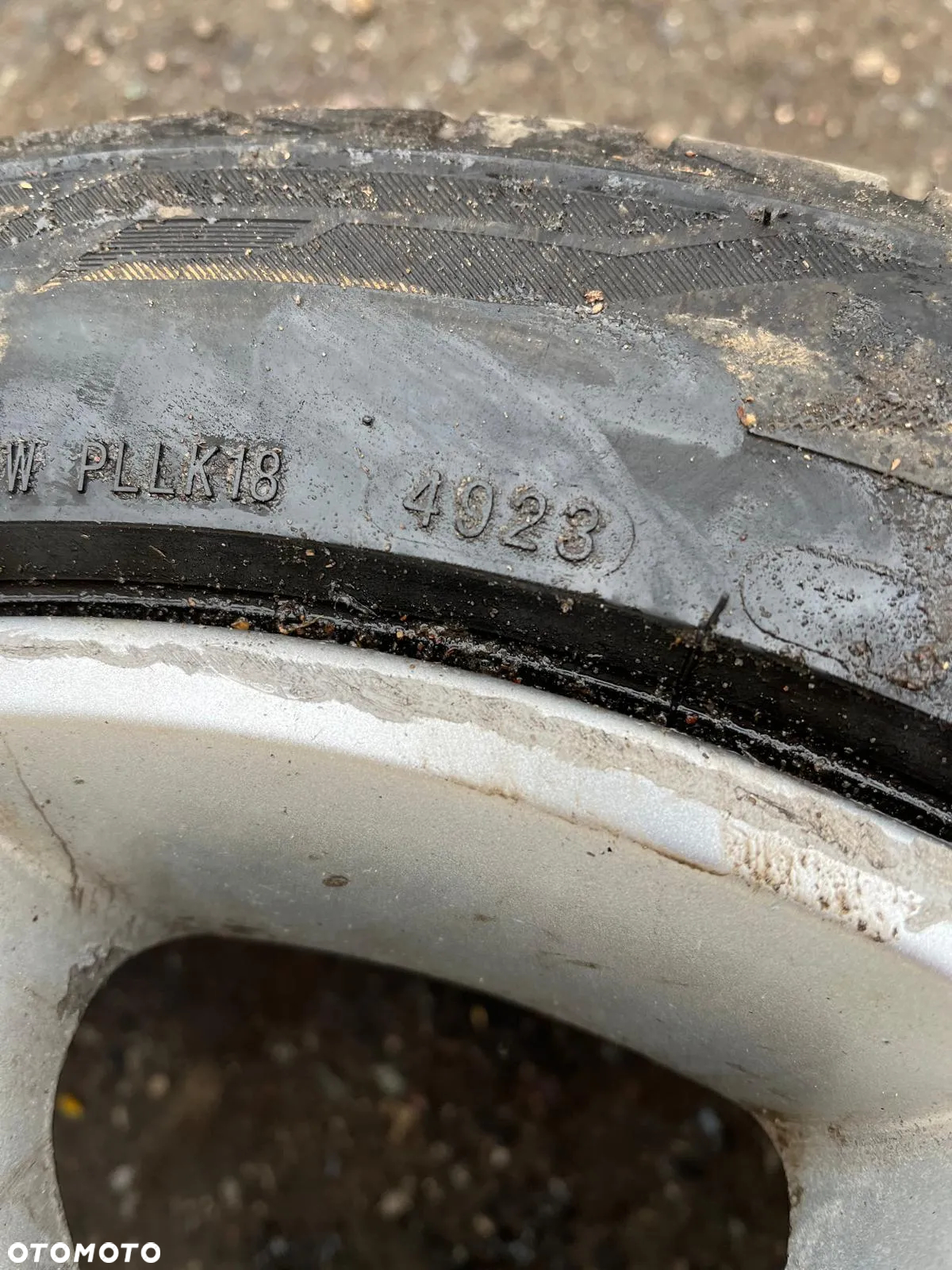 Alufelgi 18 cali z oponami 245/45 R18 M+S Jaguar XF X250 - 6