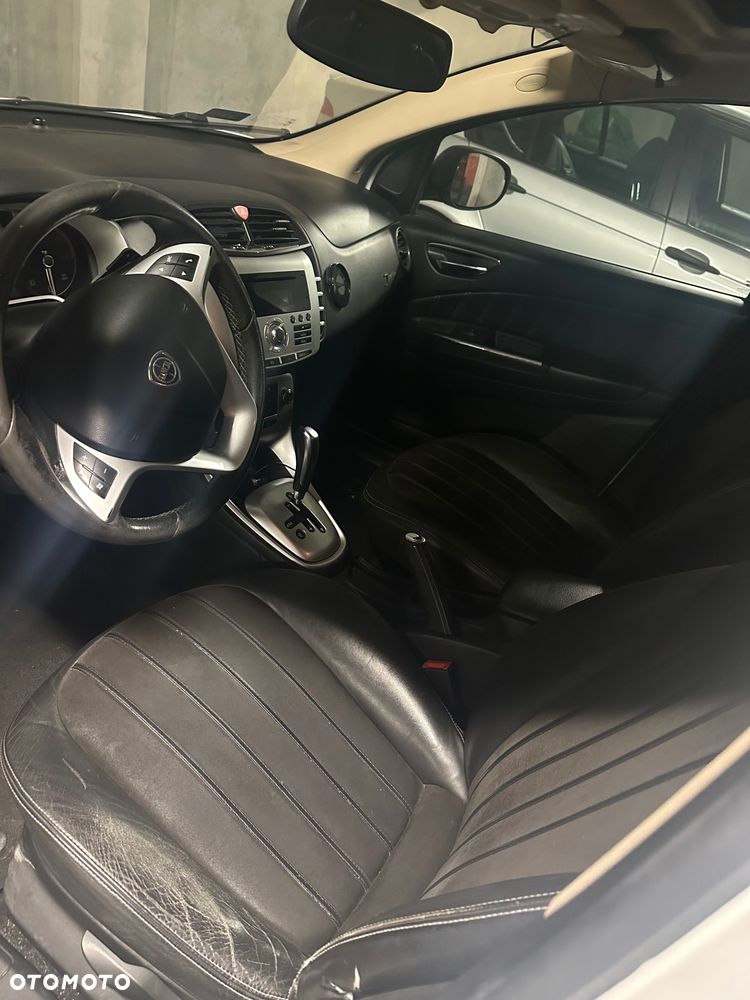 Lancia Delta - 8