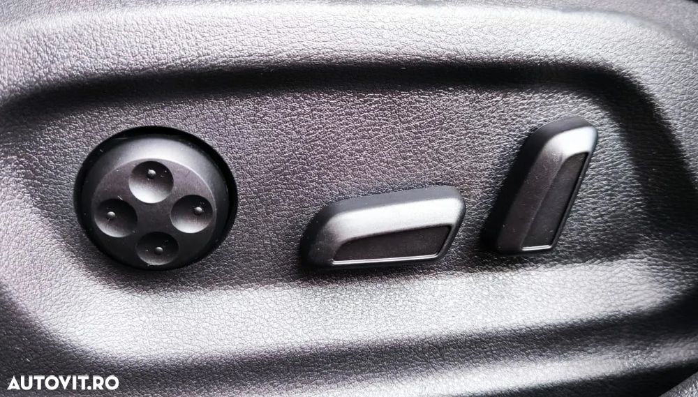 Volkswagen Tiguan 2.0 TDI 4Motion Sport & Style - 19