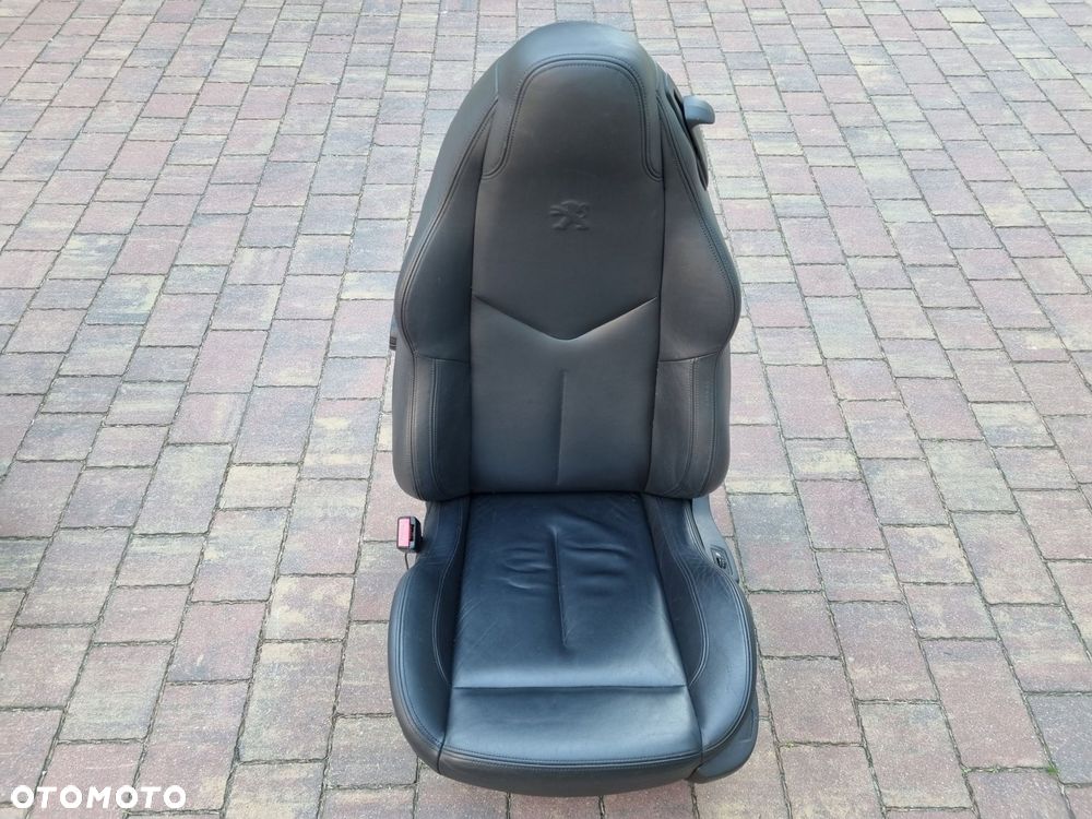 fotel lewy przod peugeot rcz - 1