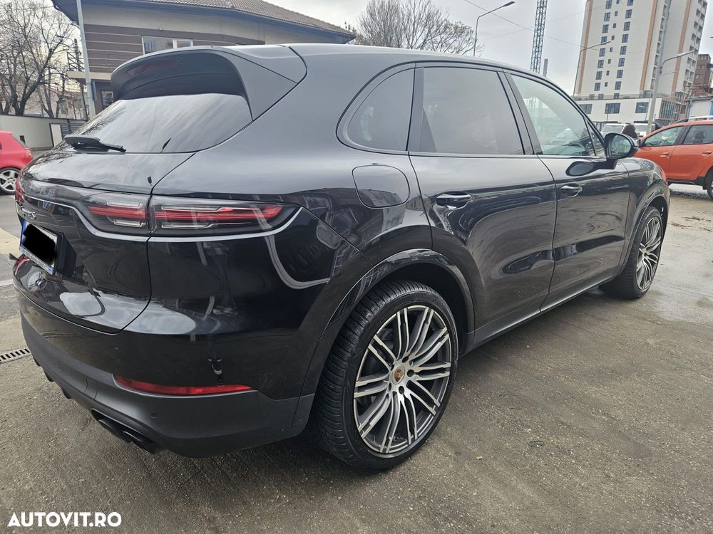 Porsche Cayenne S - 3