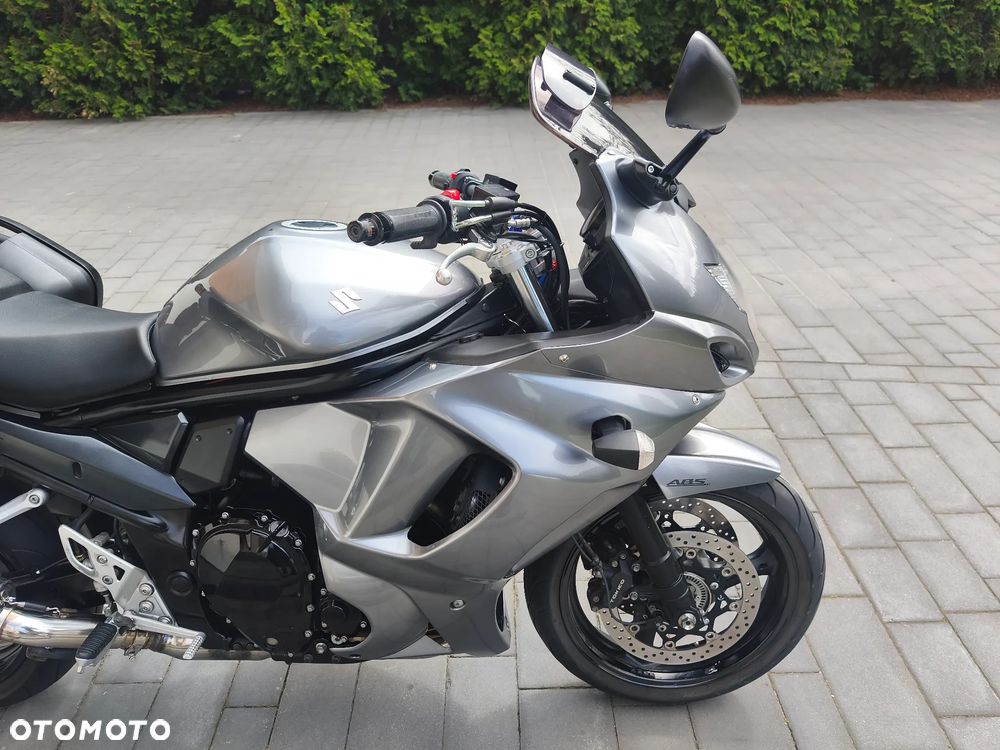 Suzuki Bandit - 10